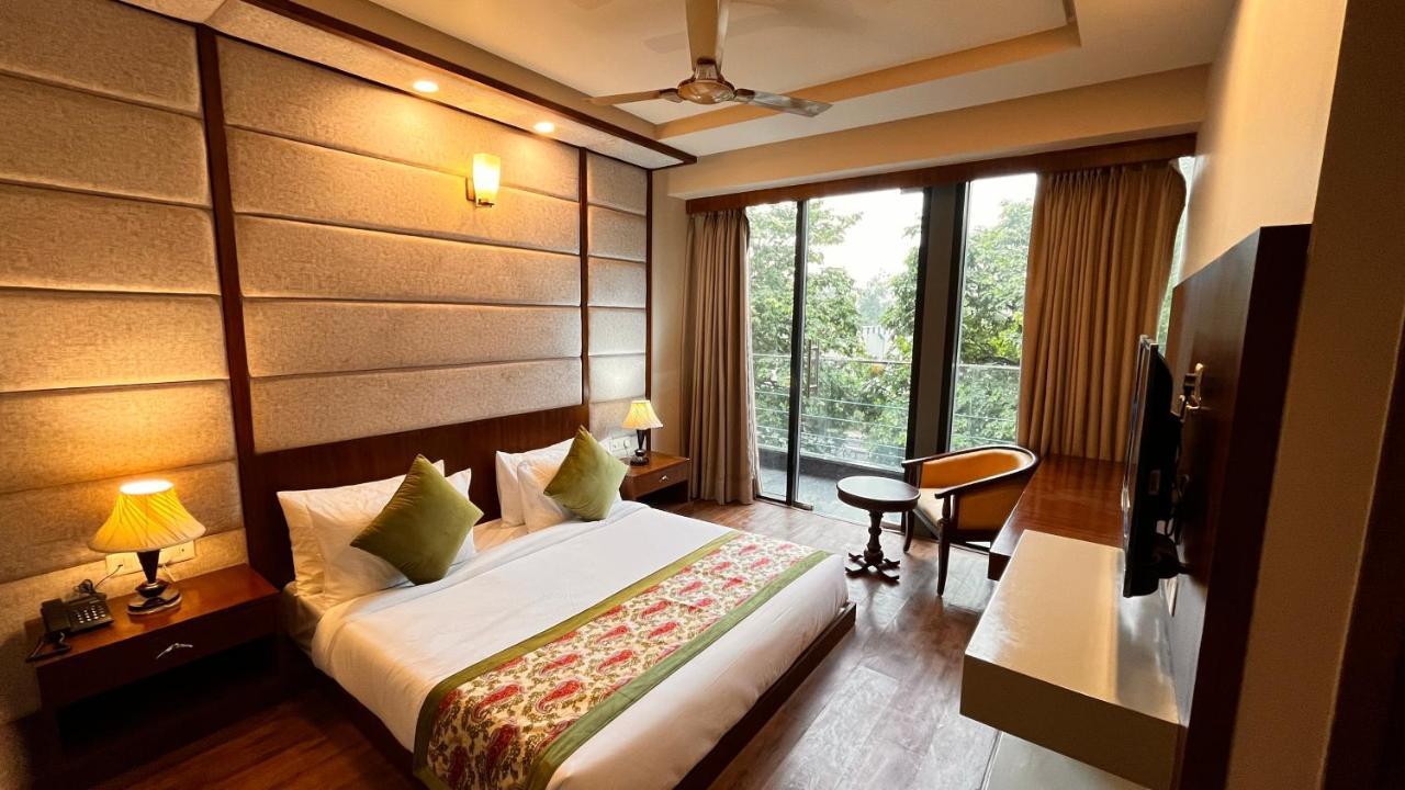 Ip Royal Hotel - New Delhi Buitenkant foto