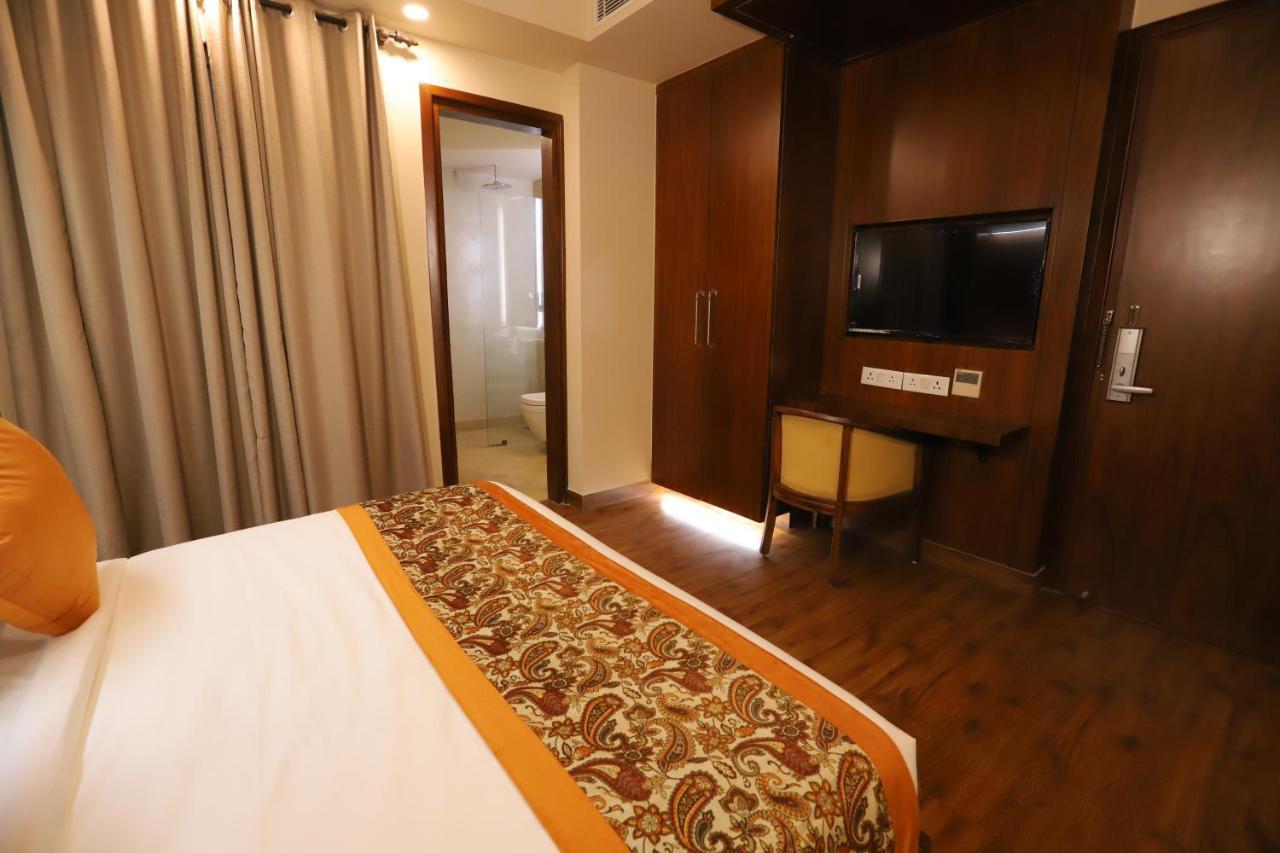 Ip Royal Hotel - New Delhi Buitenkant foto