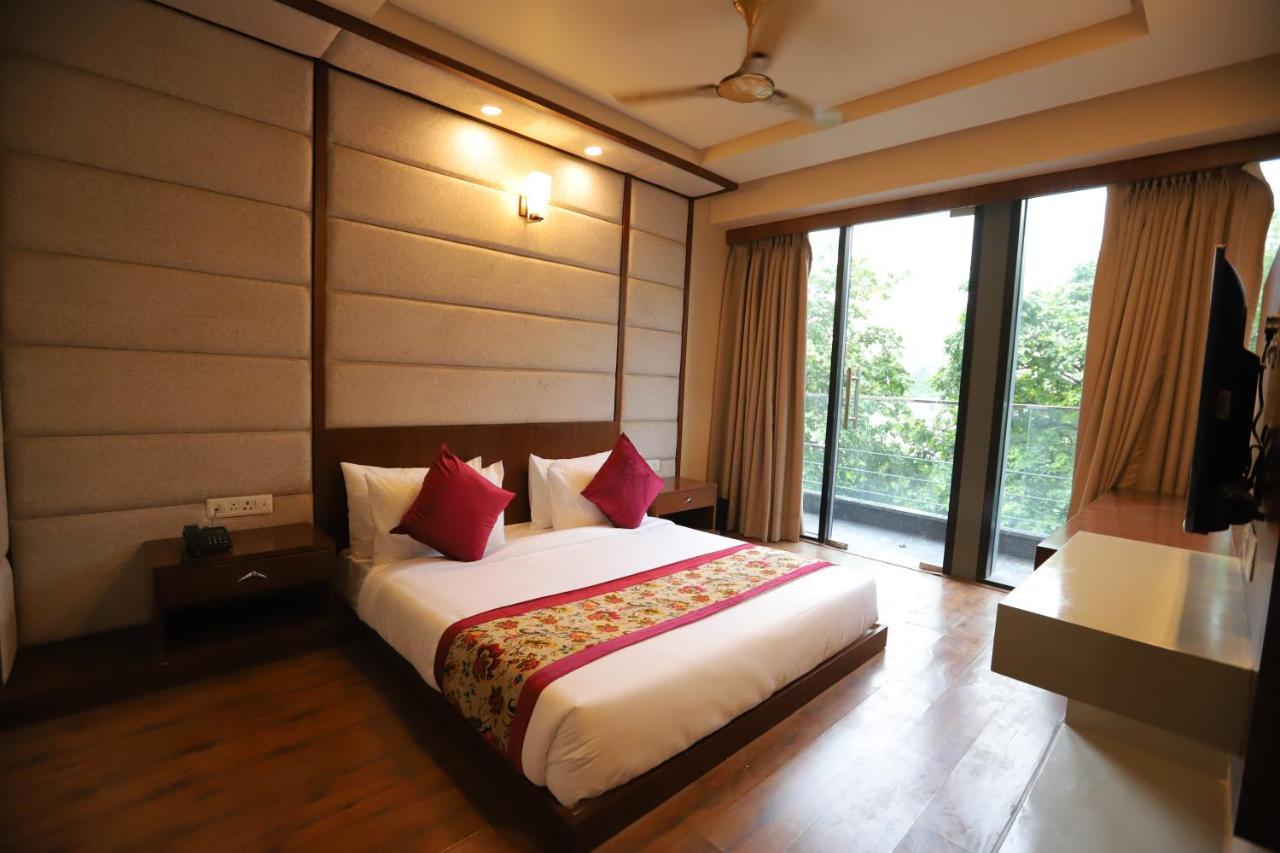 Ip Royal Hotel - New Delhi Buitenkant foto