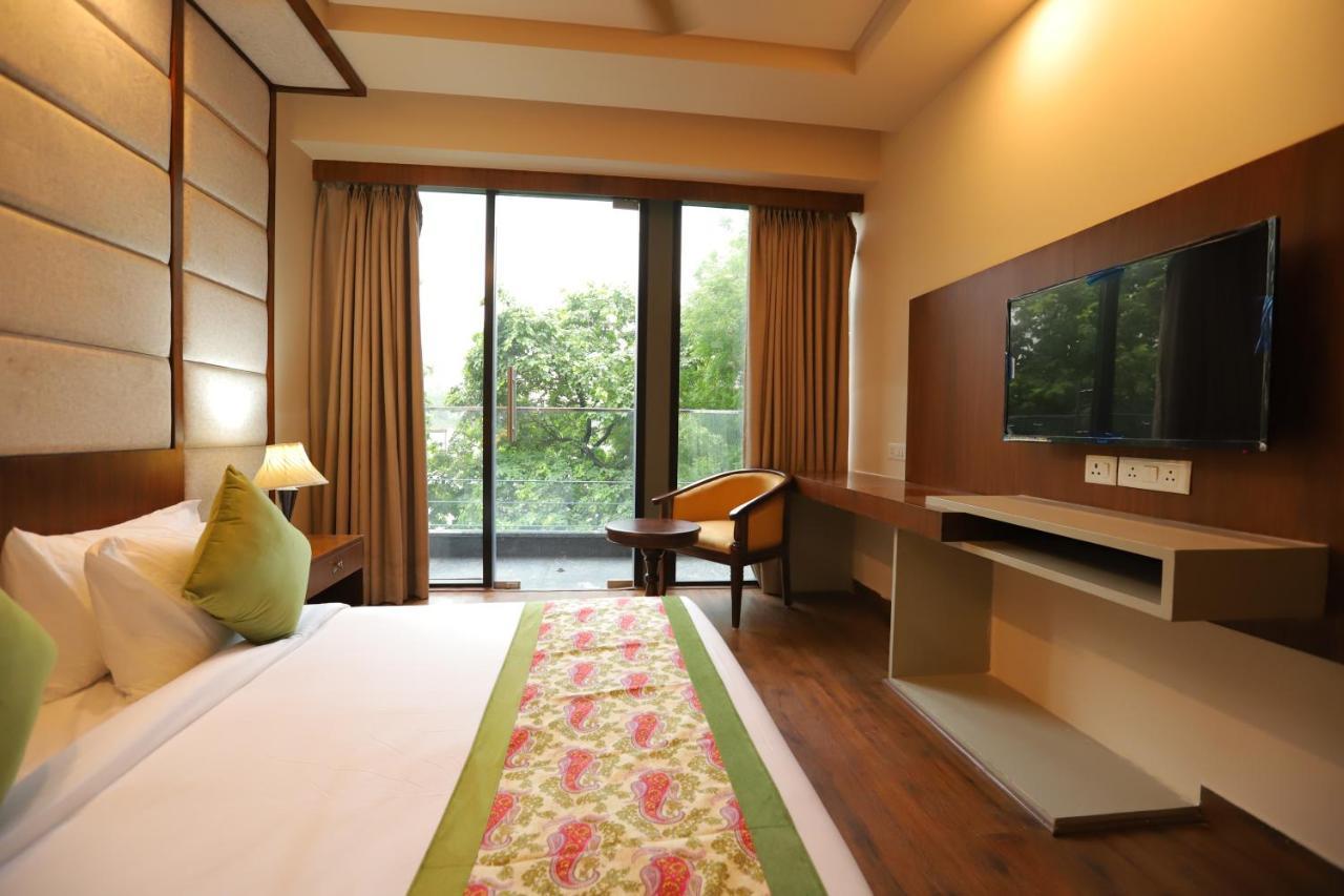 Ip Royal Hotel - New Delhi Buitenkant foto