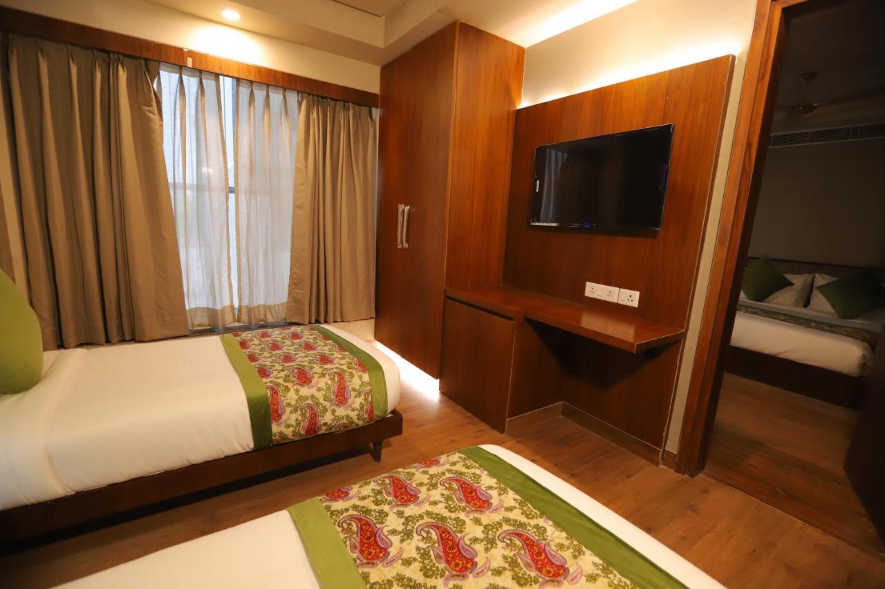 Ip Royal Hotel - New Delhi Buitenkant foto