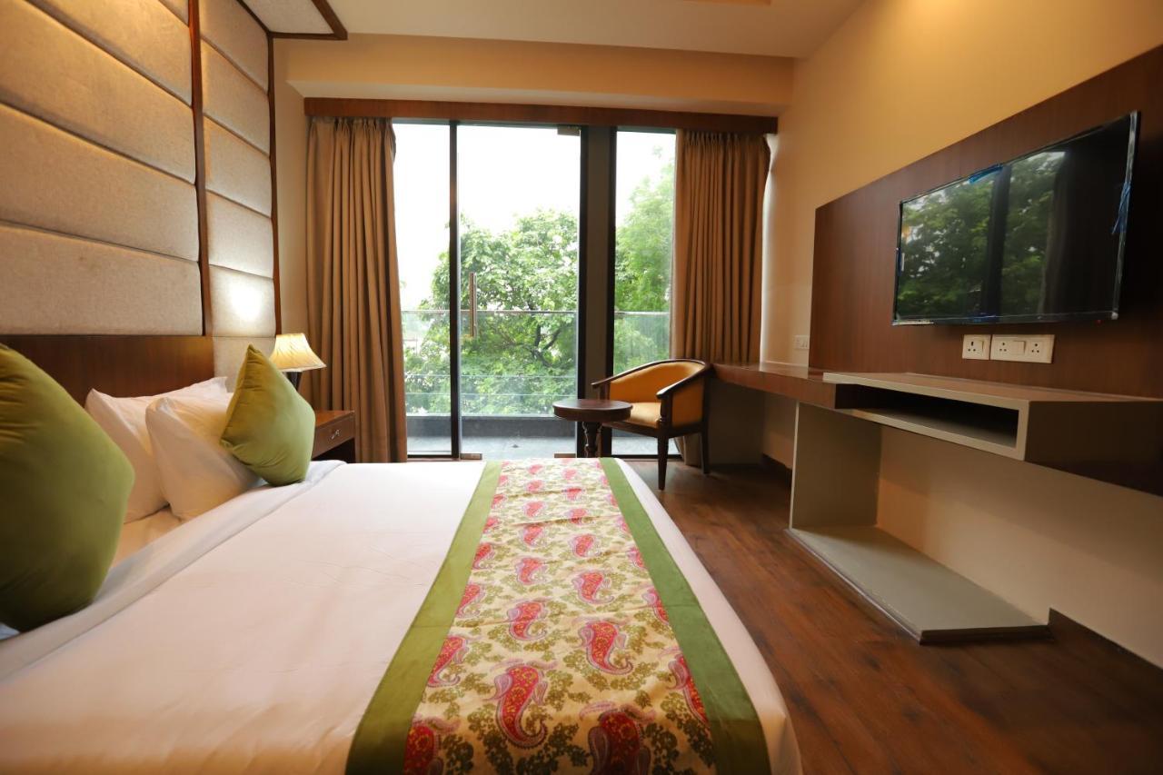Ip Royal Hotel - New Delhi Buitenkant foto