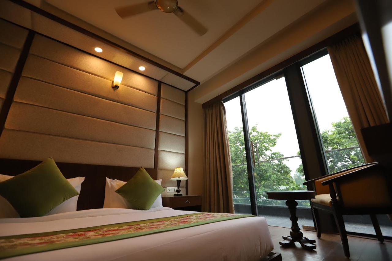 Ip Royal Hotel - New Delhi Buitenkant foto