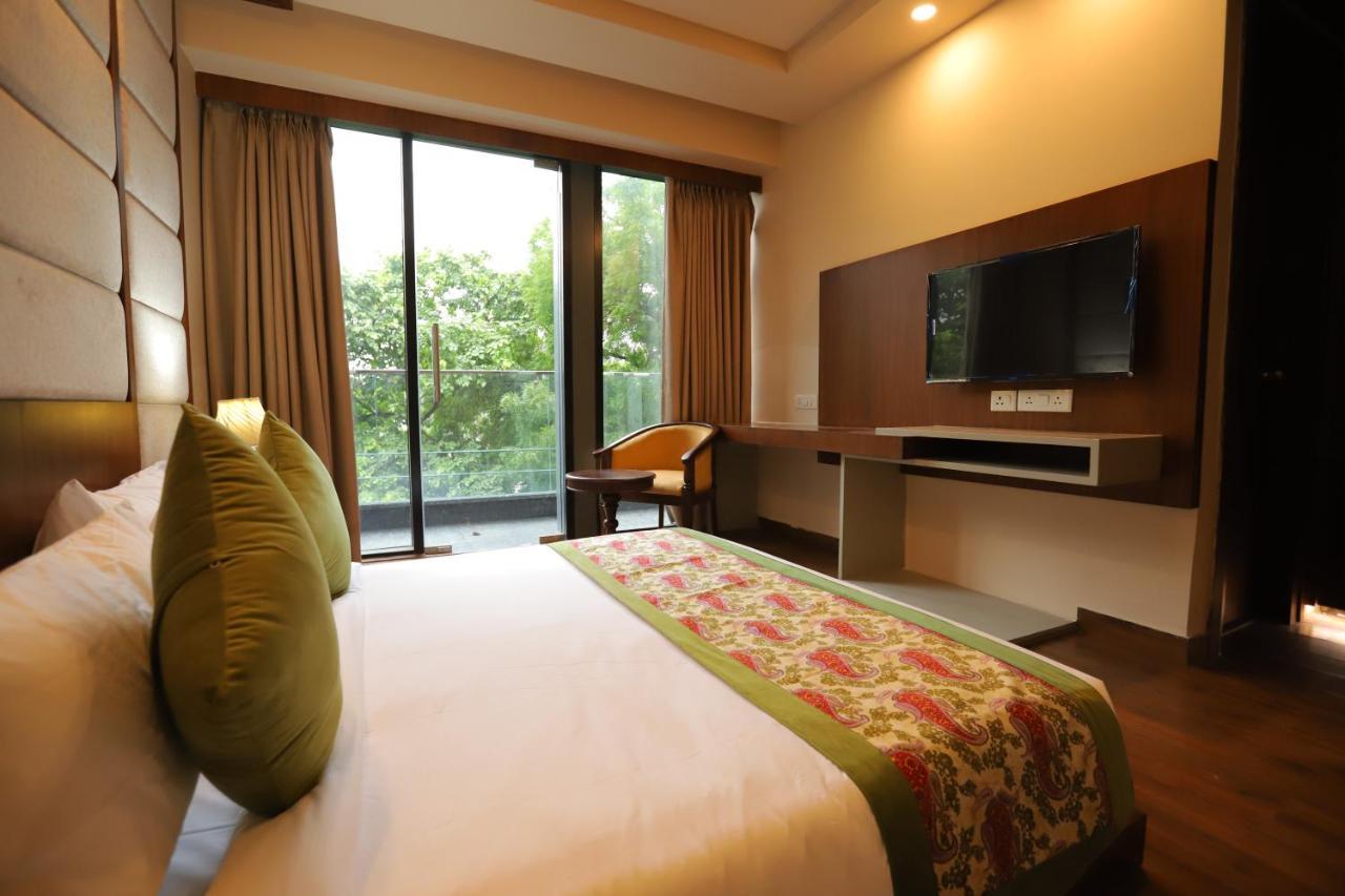Ip Royal Hotel - New Delhi Buitenkant foto