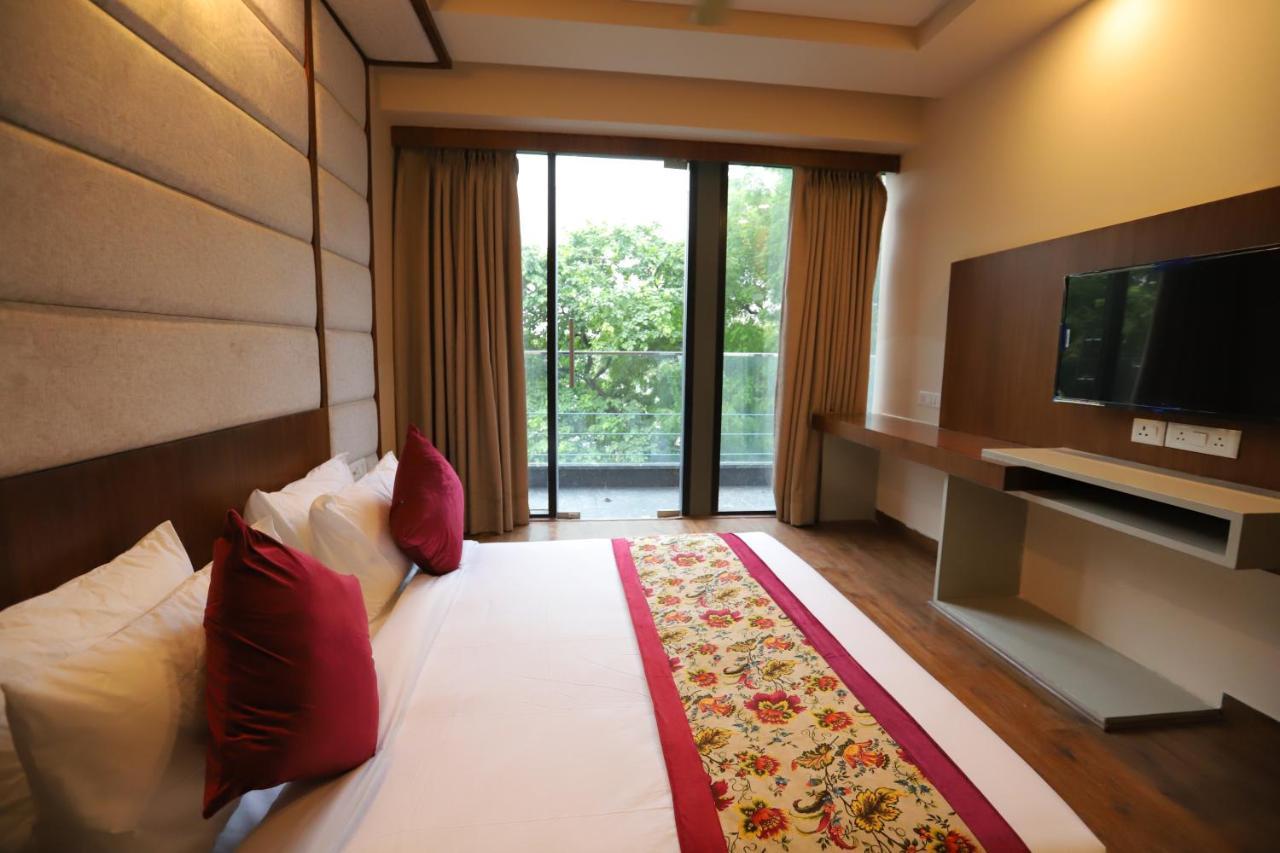 Ip Royal Hotel - New Delhi Buitenkant foto