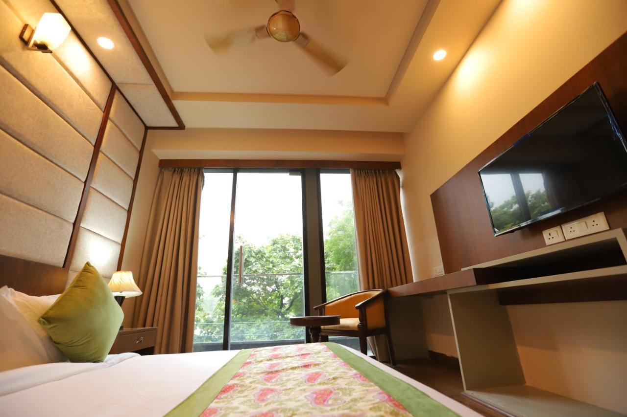 Ip Royal Hotel - New Delhi Buitenkant foto